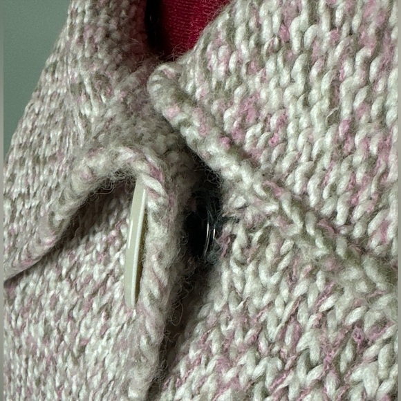Retro nubbly-knit wool blend asymmetrical sweater with oversize button detail - Picture 5 of 9